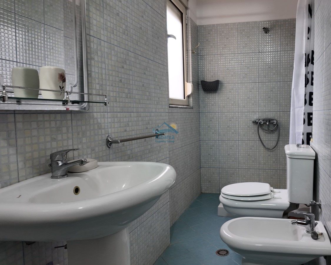 Albania Nieruchomości Do Wynajęcia We Wlorze, Miasto